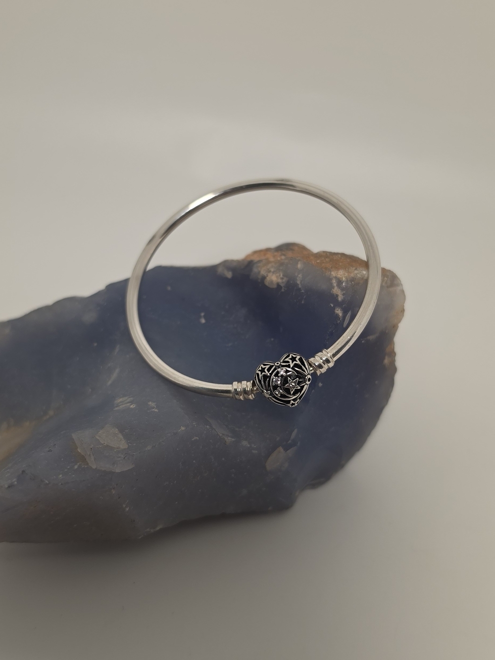 Pandora Sterling Silver Celestial Heart Clasp Bangle